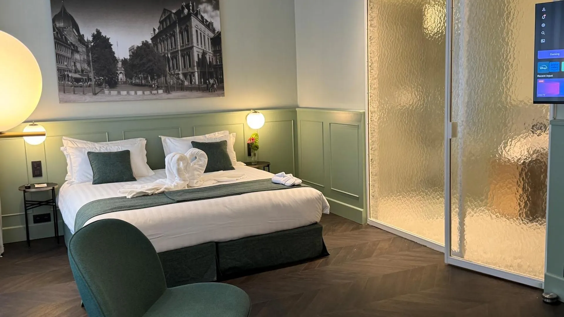 Amosa Liege City Centre Hotel 4*,