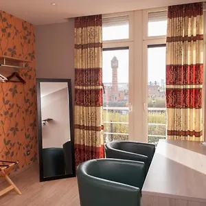 Castel 3*, Gandawa Belgia